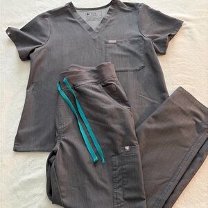 Figs Gray Scrub Set with Teal Accents